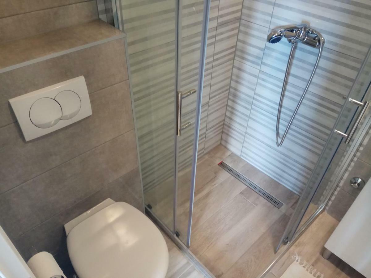 Adriatic - Apartment With Jacuzzi Sobra Esterno foto